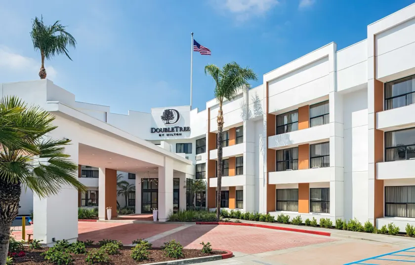 DoubleTree by Hilton Pomona - Image 1