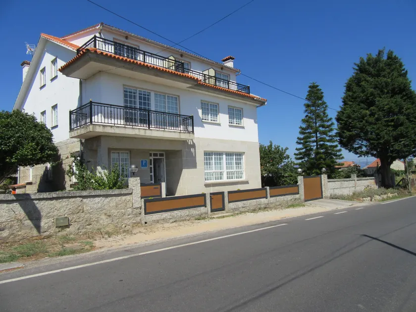 Pensión Casa Angelina - Image 1
