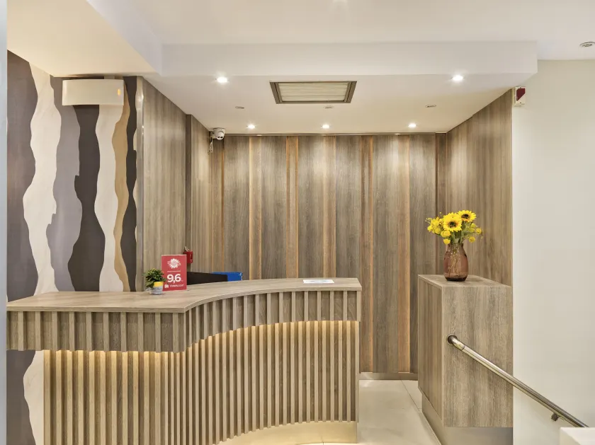 Phidias Piraeus Hotel - Image 1
