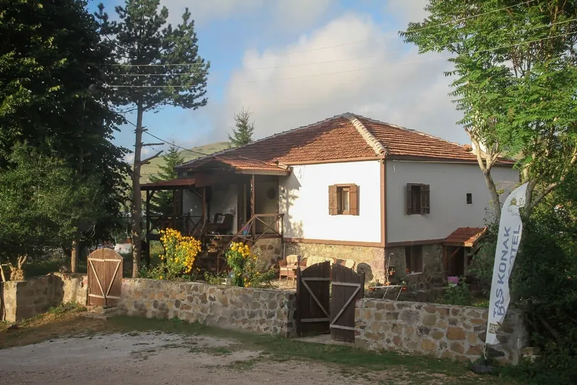 TAŞ KONAK BUTİK OTEL - Image 1