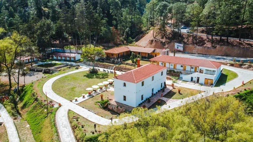 Casa Montana Hotel - Image 1
