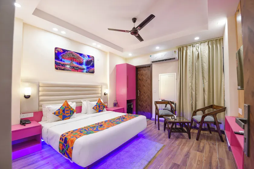 Hotel The Angel Pink Premium Rooms At Kaushambi 3-star Hotel Kaushambi, Ghaziabad - Image 1