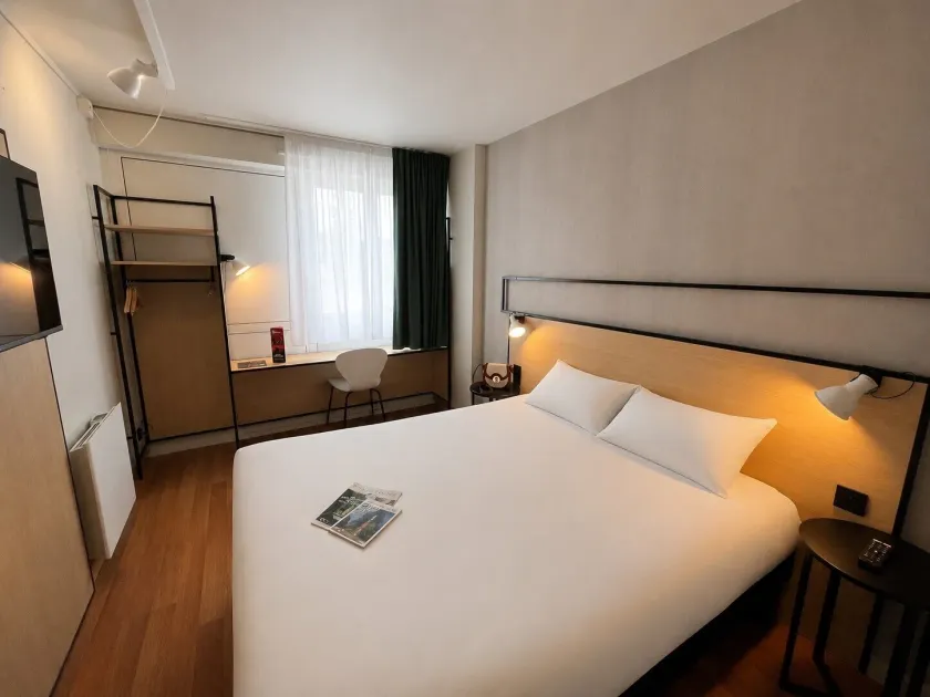 ibis Alençon - Image 1