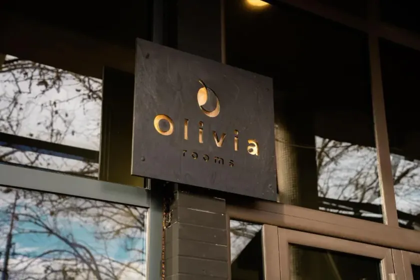 Olivia Rooms - Image 1