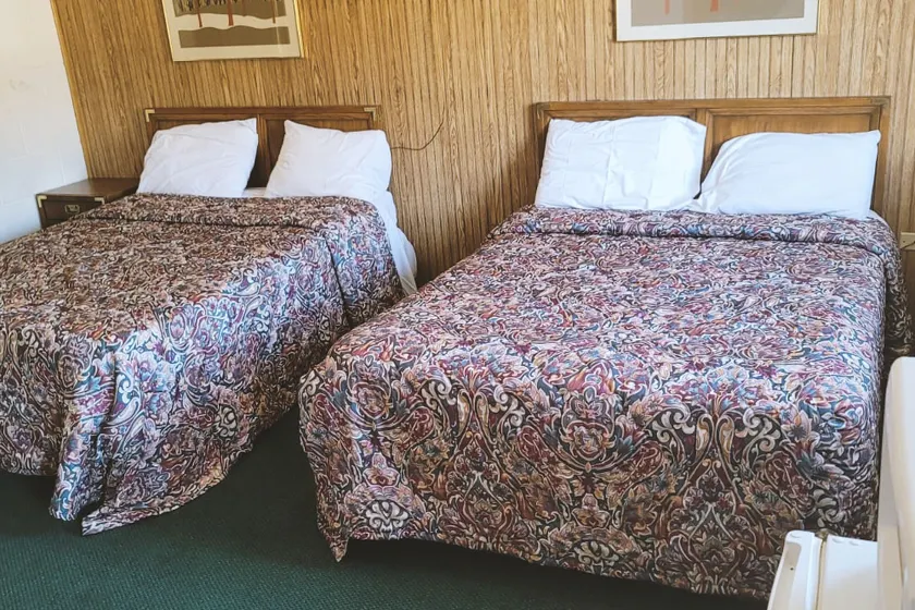 Blue Way Inn And Suites Winfield - Image 1
