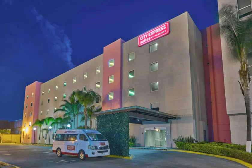 City Express Suites by Marriott Queretaro - Image 1