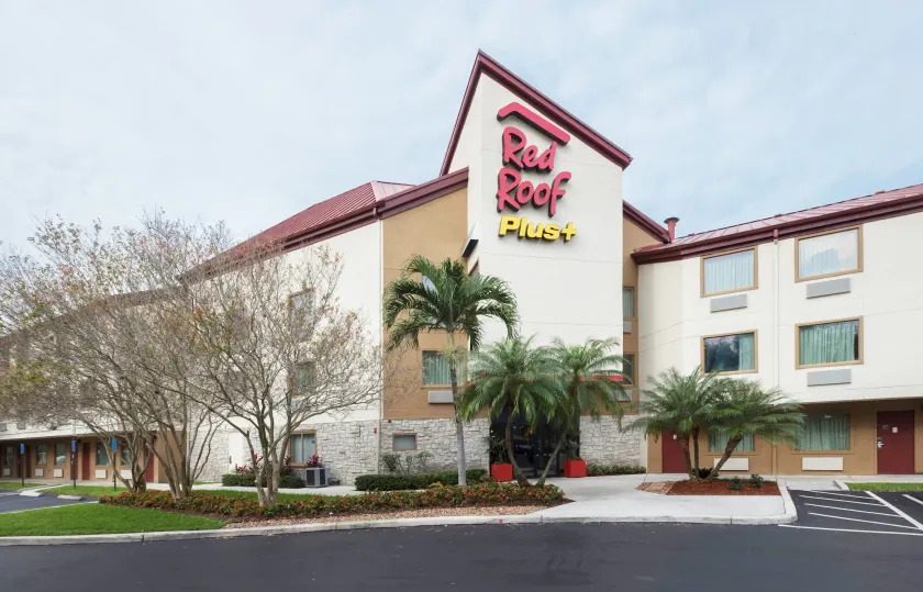Red Roof Inn PLUS+ West Palm Beach - Image 1