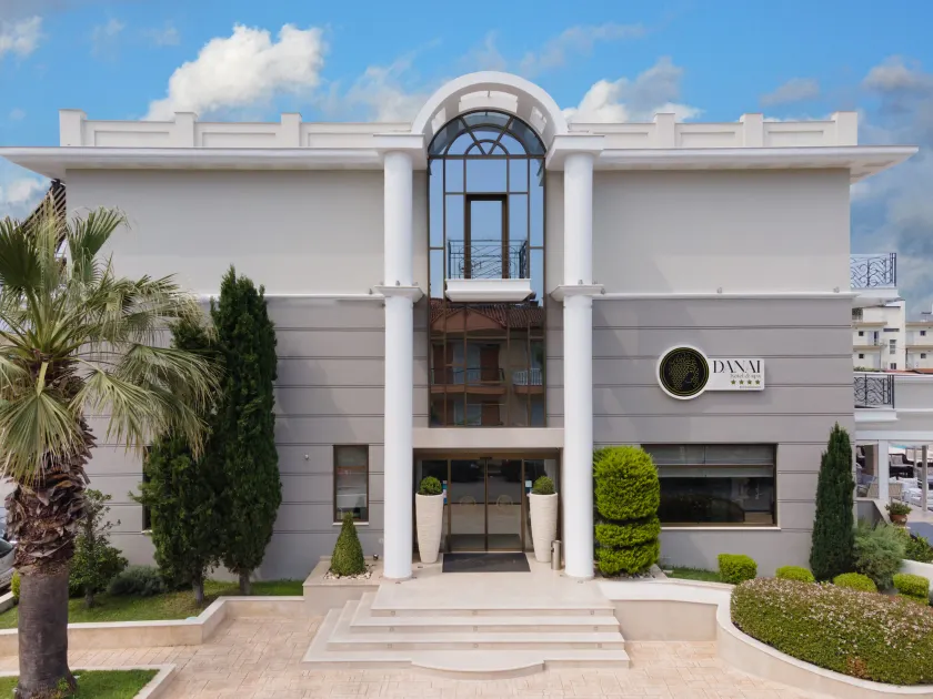 Danai Hotel - Image 1