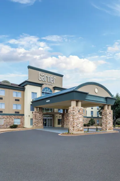 Garner Hotel Longview South by IHG - Image 1