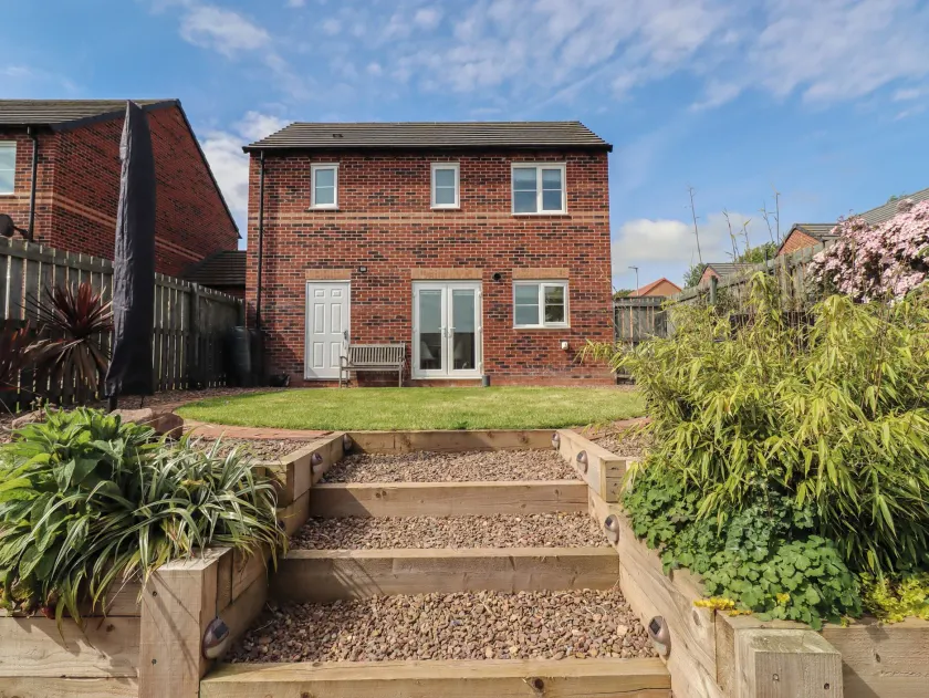26 Field Court - Image 1