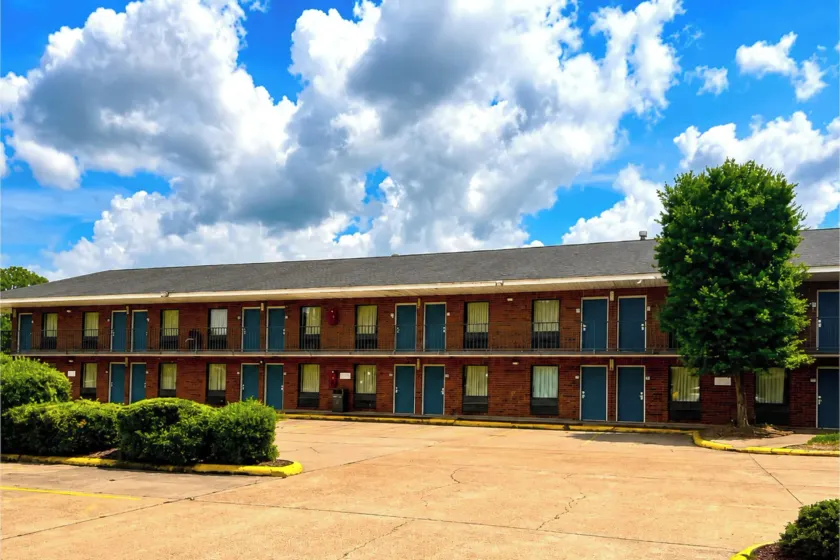 Delta Inn West Helena US 49 AR - Image 1