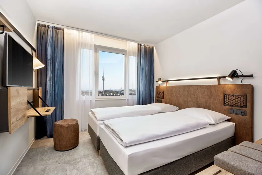 H2 Hotel München Olympiapark - Image 1