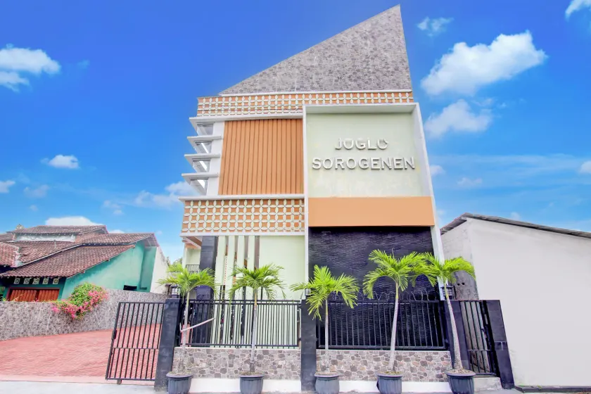 Hotel O Sleman Near Bandara Adi Sutjipto Formerly Joglo Sorogenen - Image 1