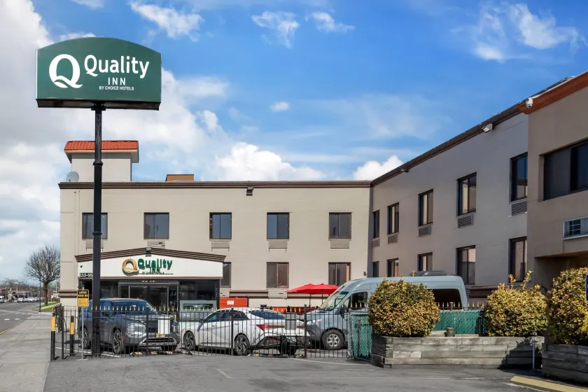 Quality Inn JFK Airport Rockaway Blvd - Image 1