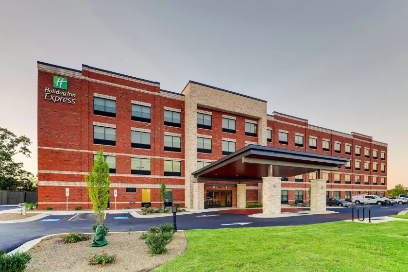 Holiday Inn Express Holly Springs - Raleigh Area by IHG - Image 1