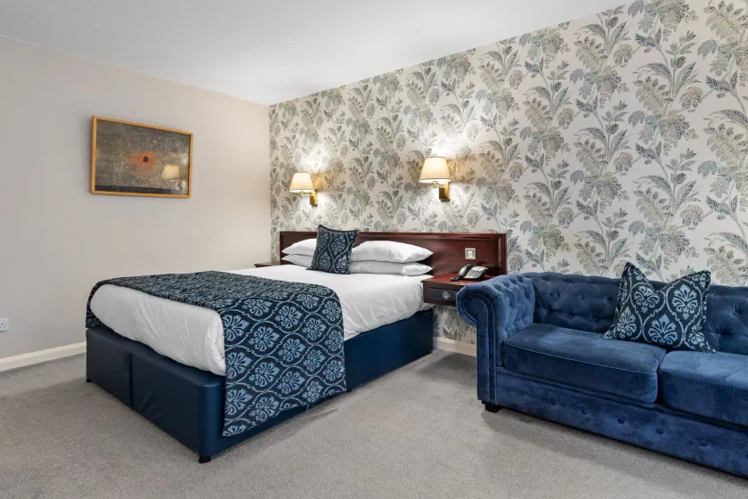 Mariners Hotel - Image 1