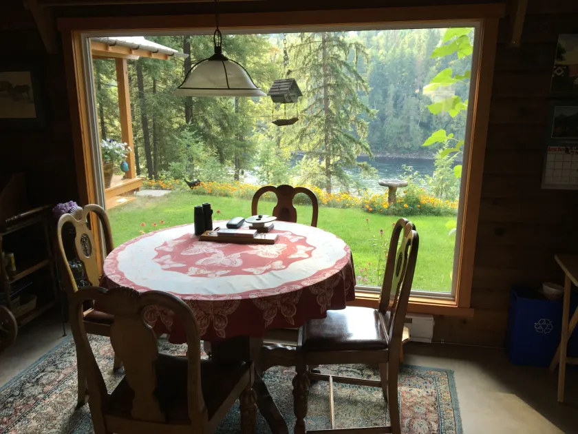 Riverside Adventures Vacation Rentals - Image 1
