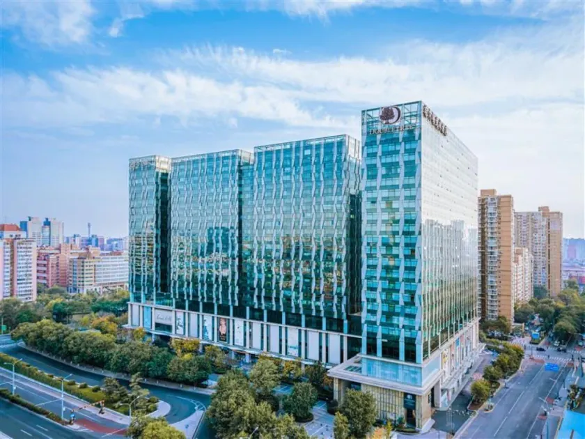 DoubleTree by Hilton Beijing - Image 1