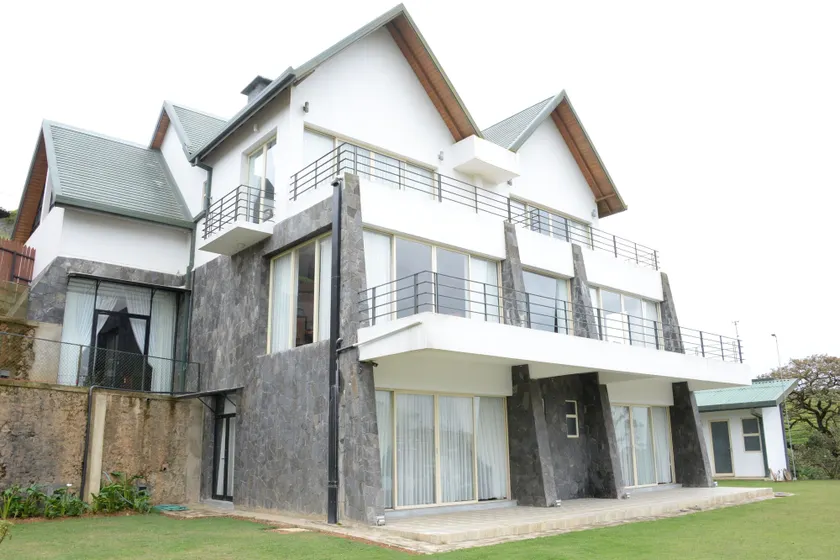 Serenus Boutique Villa - Image 1