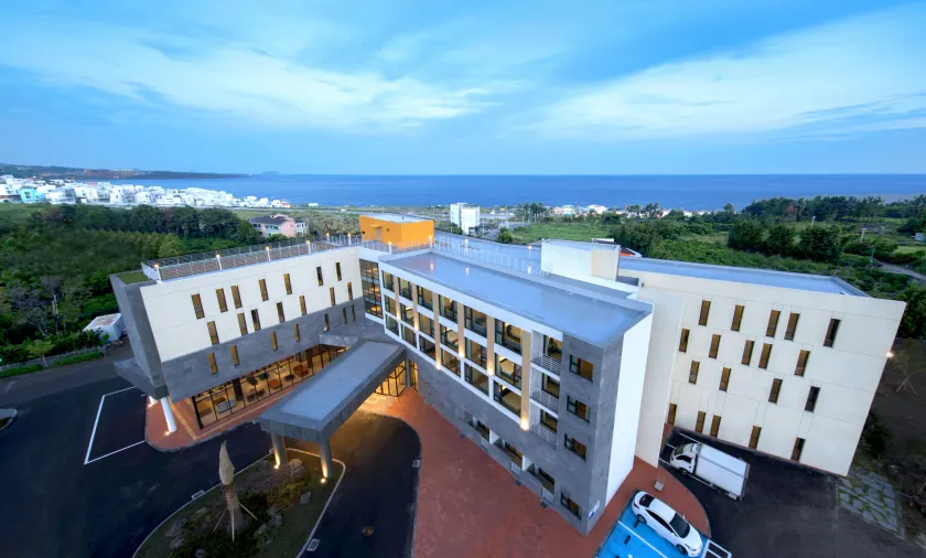 Grand Mer Hotel Seogwipo Ocean - Image 1