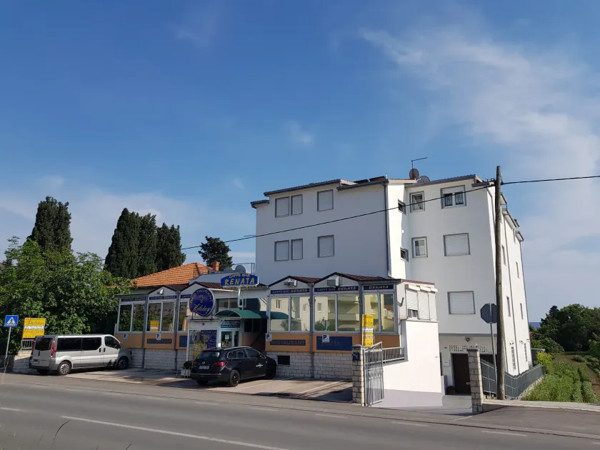 Guesthouse Varnica - Image 1