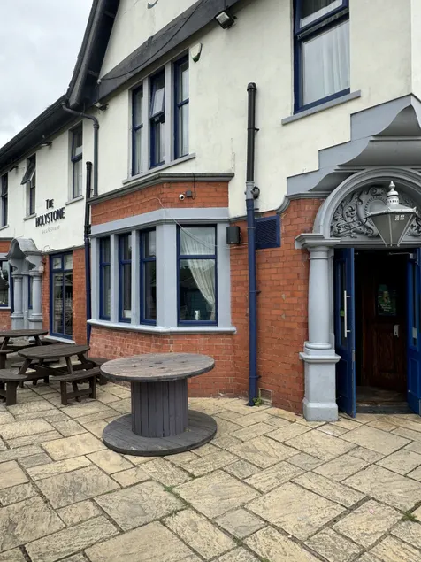 The Holystone Bar and Restaurant - Image 1