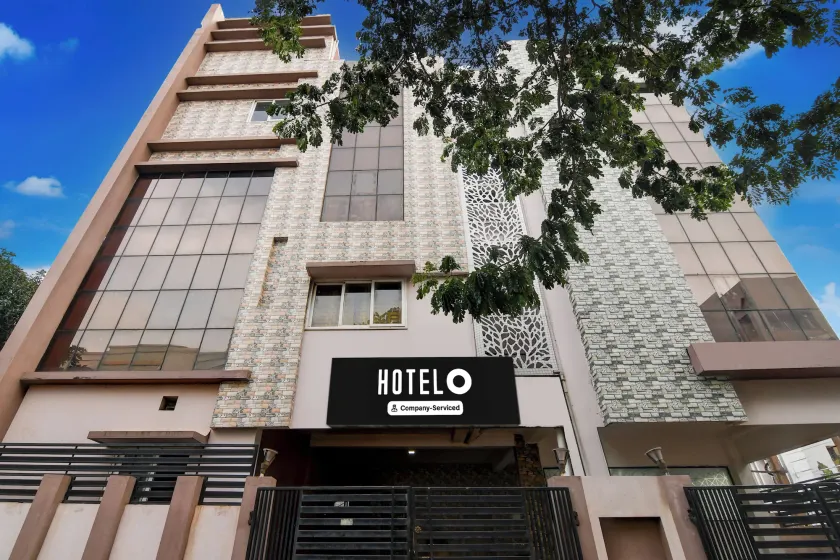 Super Hotel O Cosmopolis Bhubaneswar Formerly Luxury Stay - Image 1