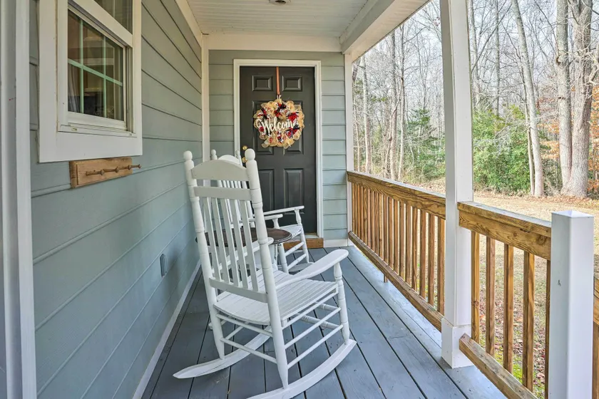 Sweet Vacation Cottage w/ Deck & Grill! - Interiör