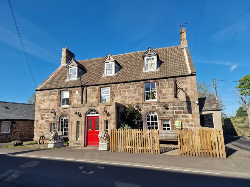 Red Lion Inn - Image 1