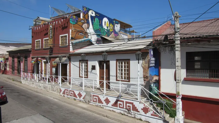 Hostal Valle Mistral - Image 1