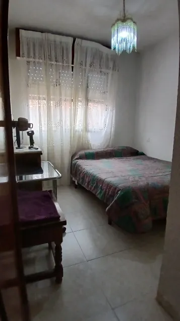 Room in Guest Room - Toledo Double Private Room - Image 1