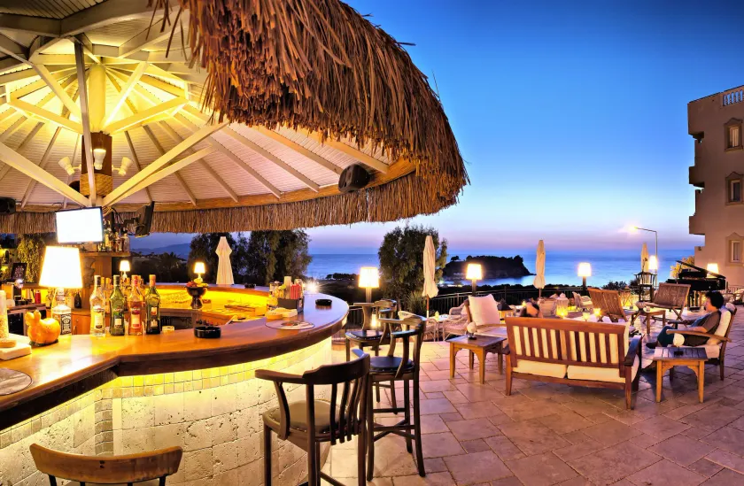 Hotel Carina - Image 1