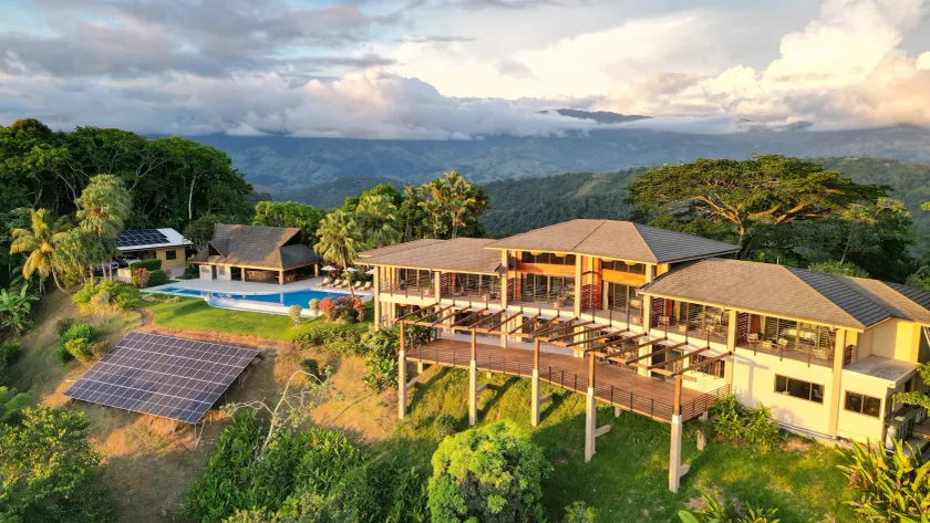 Lamangata Luxury Surf Resort - Image 1