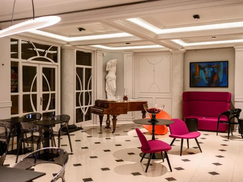 Art Loft Hotel 4* - Image 1