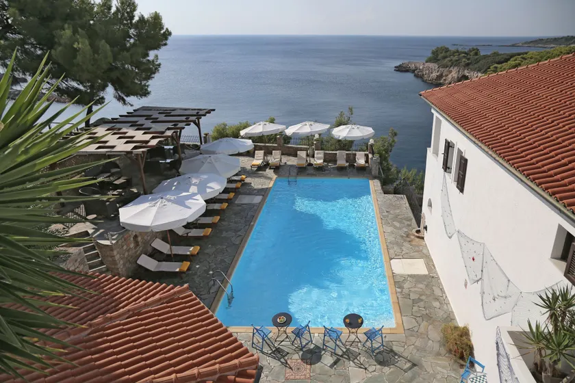 Yalis Hotel - Image 1
