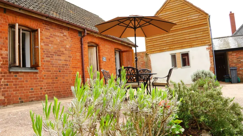 Courtbrook Farm Apartments - Image 1