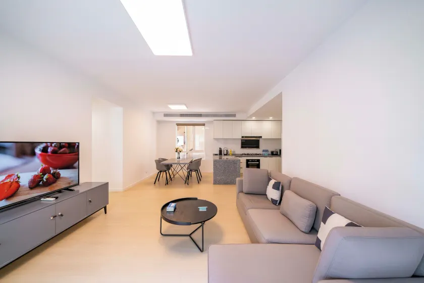 Tyms Stylish 3BR 2BA Apt Xujiahui Shops - Image 1