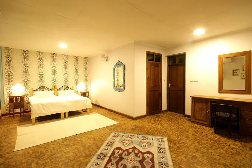 Boulevard Inn Mt Meru - Image 1
