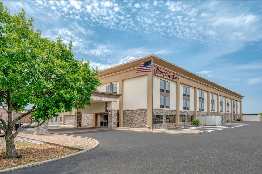 Hampton Inn Collinsville - Image 1