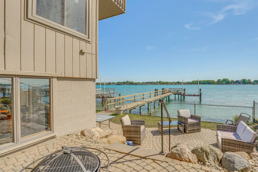 Spacious Riverfront Home w/ Dock in St Clair! - Image 1