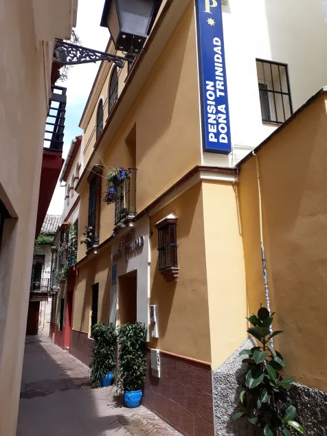 Pension Doña Trinidad - Image 1