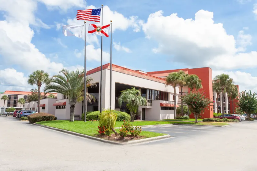 Grand Hotel Orlando at Universal Blvd - Shuttle to Theme Parks - Image 1