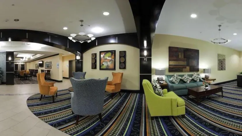 Holiday Inn Express & Suites Covington by IHG - Saguão