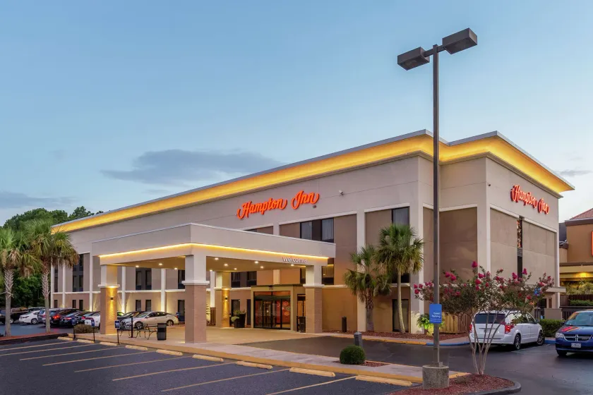 Hampton Inn Biloxi-Ocean Springs - Image 1