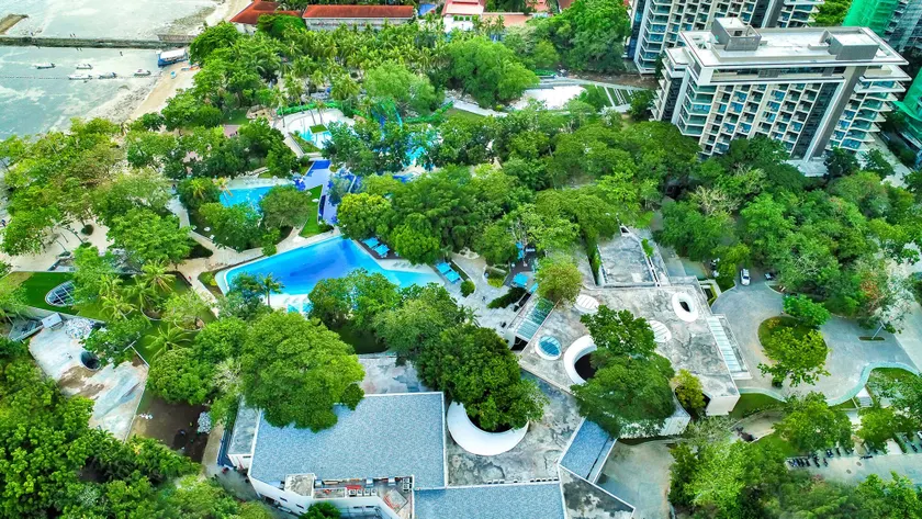 Tambuli Seaside Resort and Spa - Image 1