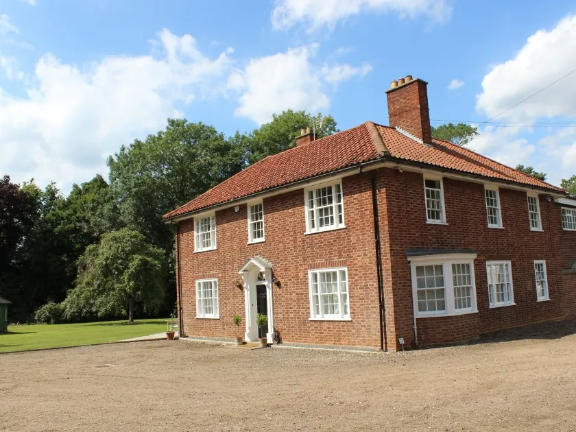 Beightons Bed and Breakfast - Image 1