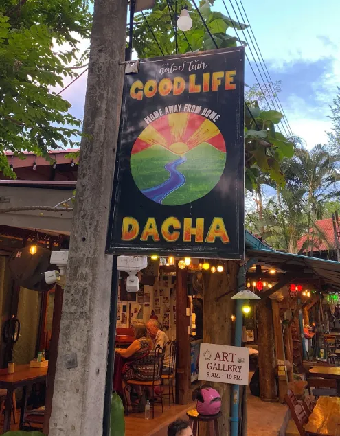 Good Life Dacha Riverside & Parkside Retreat - Image 1