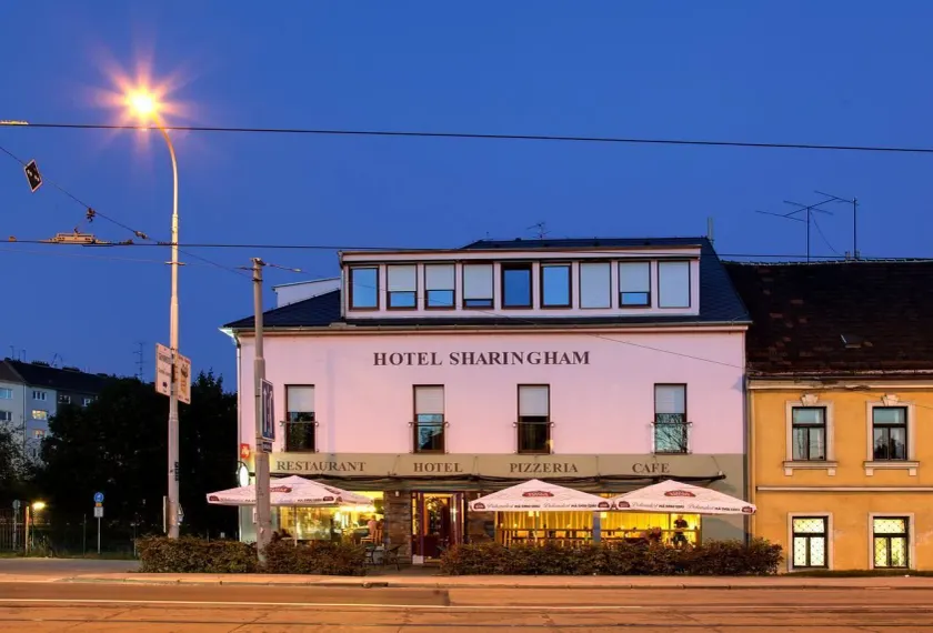 Hotel Sharingham - Image 1