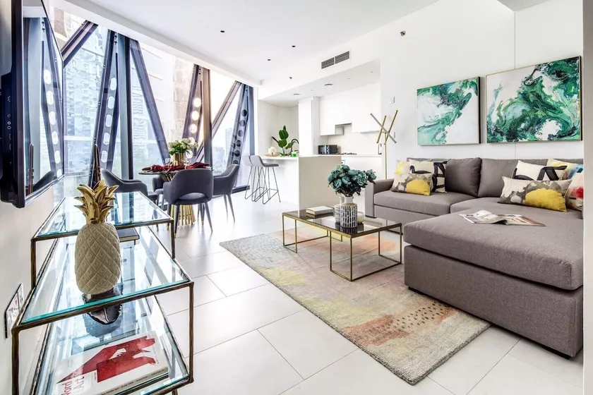 Modern + Minimalist 1BR in Burj Khalifa Boulevard! - Image 1