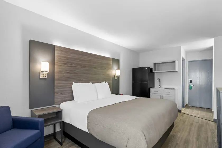Quality Inn - Image 1